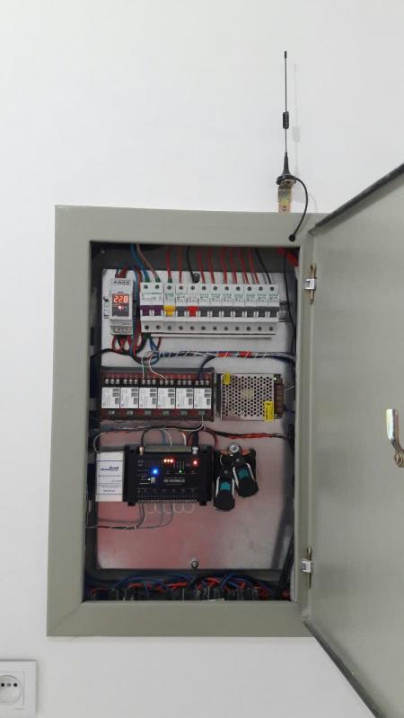 خدمات اتوماسیون برق صنعتی PLC HMI تابلو هوشمند