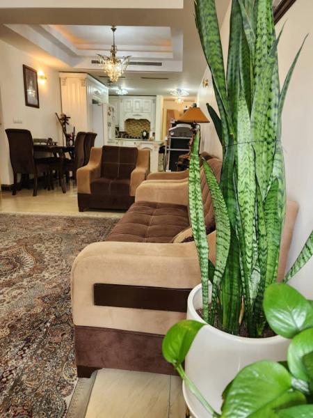 آپارتمان 82 متری، خیابان پارک، جنت اباد مرکزی