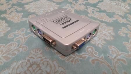 سوئیچ کنترل دو کامپیوتر KVM و کارت LAN Wireless